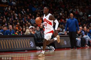 的贡献远不 的贡献远不